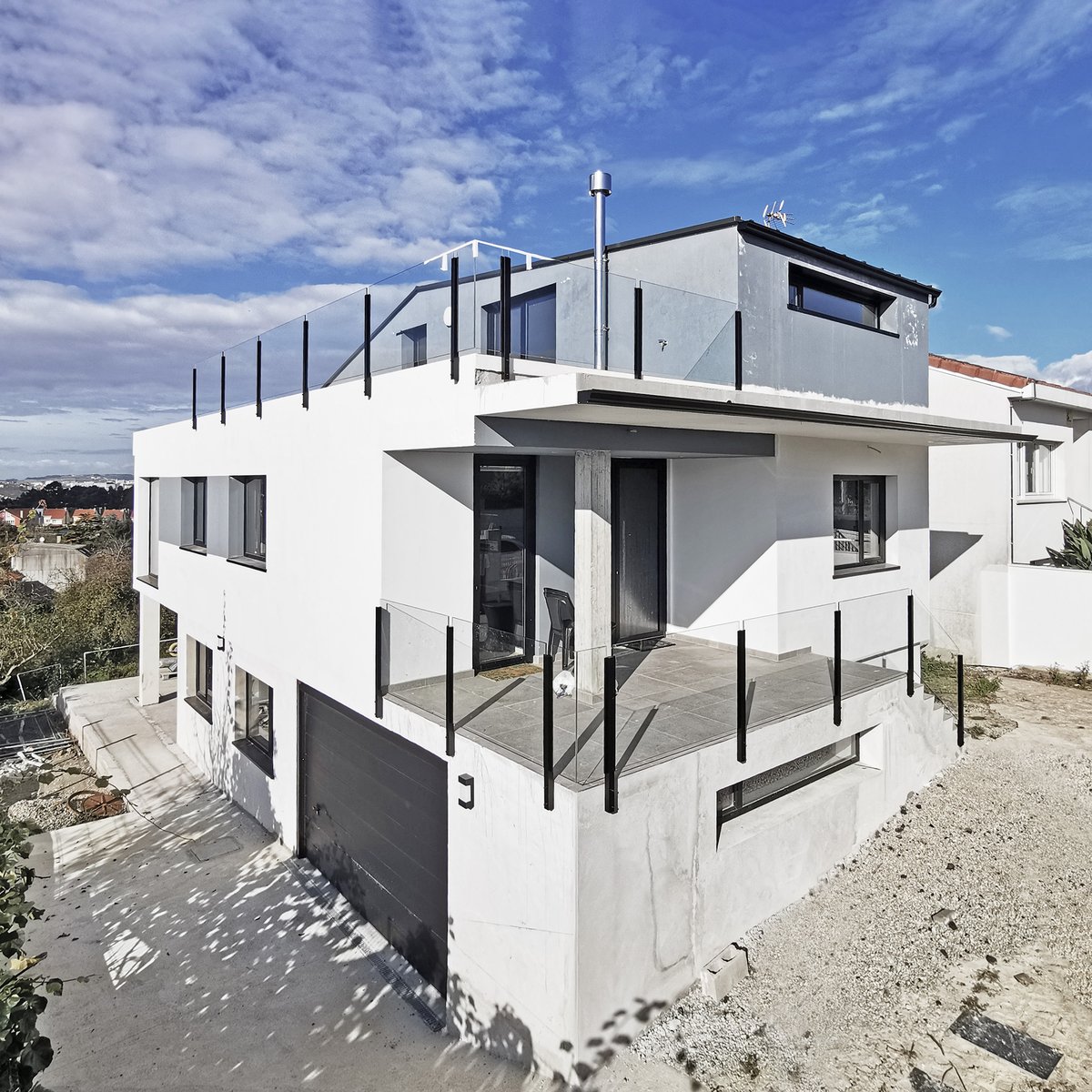 efece_arq's tweet photo. Barandillas colocadas!!! esto avanza... #vivienda #oleiros #efecearquitectura https://t.co/NeWK63UPZX