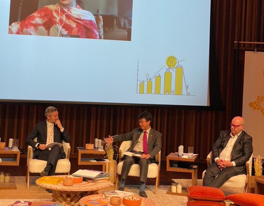Expo20Malaysia's tweet photo. Our #MyButterflyEffect brand campaign ambassador His Highness Tunku Zain Al-'Abidin Ibni Tuanku Muhriz represented Malaysia and shared his views about roles of business at the World Majlis, the Expo 2020 Dubai’s discussion forum for contemporary and global challenges. https://t.co/oMdXJKYFRE