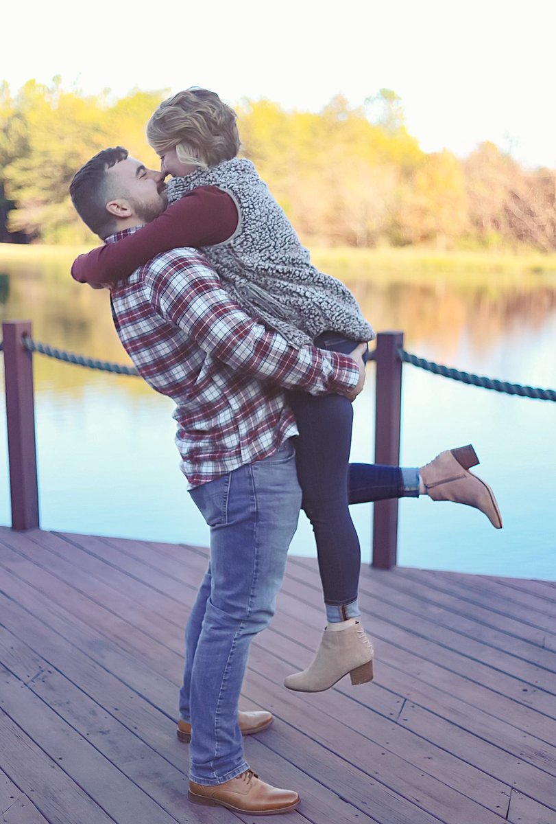 AdronBoss's tweet photo. Lord have mercy can’t wait to marry this girl ❤️ https://t.co/spRBvM0RsS
