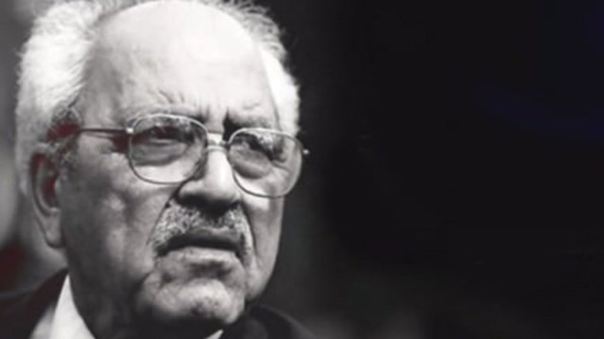 "Ve son sözü hep alın yazısı söyler..."

Sezai Karakoç'un dünya sürgünü bitmiş... 

Mevlâ mekanını cennet, makamını âli eylesin...🥀 
#SezaiKarakoç