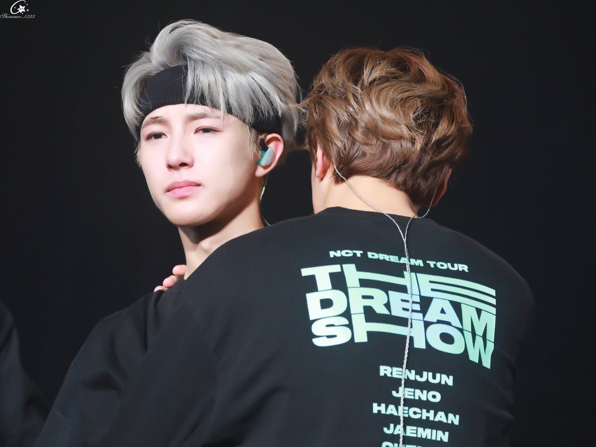 timeto_DR's tweet photo. 191117 THE DREAM SHOW 
#동런 https://t.co/NaHPyauWZo