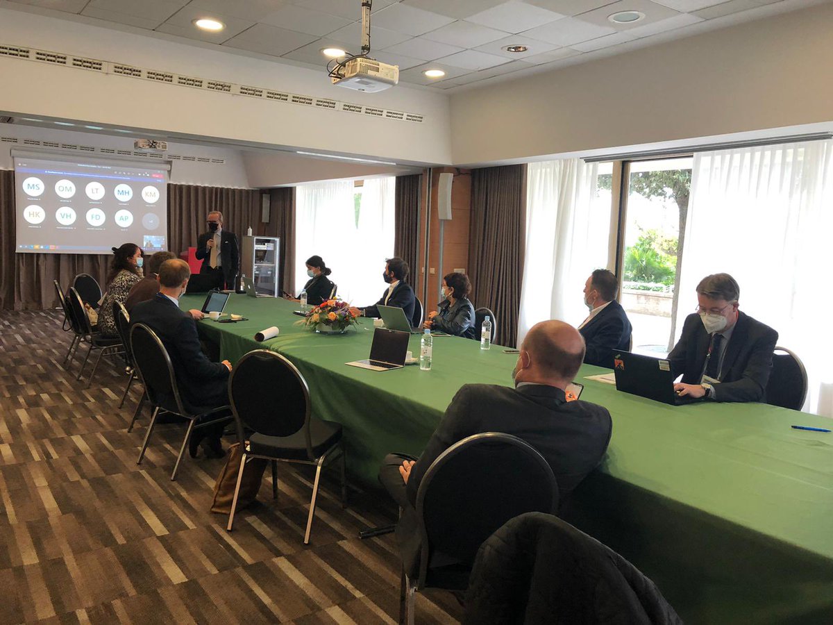 « It’s important to create a trusted ecosystem for #entrepreneurs where they can learn and adjust thanks to feedback loops from stakeholders during the process. » 👏 
This great thought was shared during the #hackathon! Do you agree with the need of feedback loops?