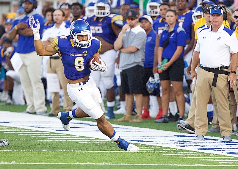 bowievolfb's tweet photo. S/o to @SAUFootball for hitting up #volcountry to #recruitvols https://t.co/mJupg9lpJ8