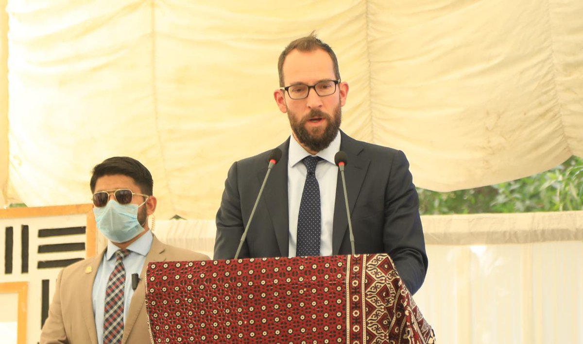 haleemsomro's tweet photo. Minister for Education and Culture @sardarshah1 innaguated Government High School, Sindhi Jamaat Cooperative Housing Society constructed under USAID funded "Sindh Basic Education Program" alongwith HE Mark Stroh US Consul General Karachi, today at Malir, Karachi. #SindhEducation https://t.co/XDNFLQecmX