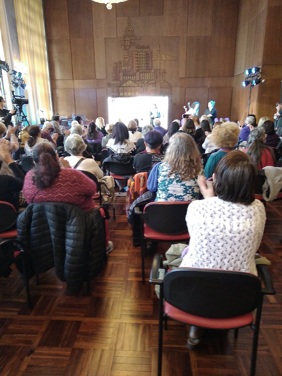 Celebrando en la IM el homenaje a las Comuneras que fueron actores claves en los distintos territorios para empujar a un Montevideo más igualitario