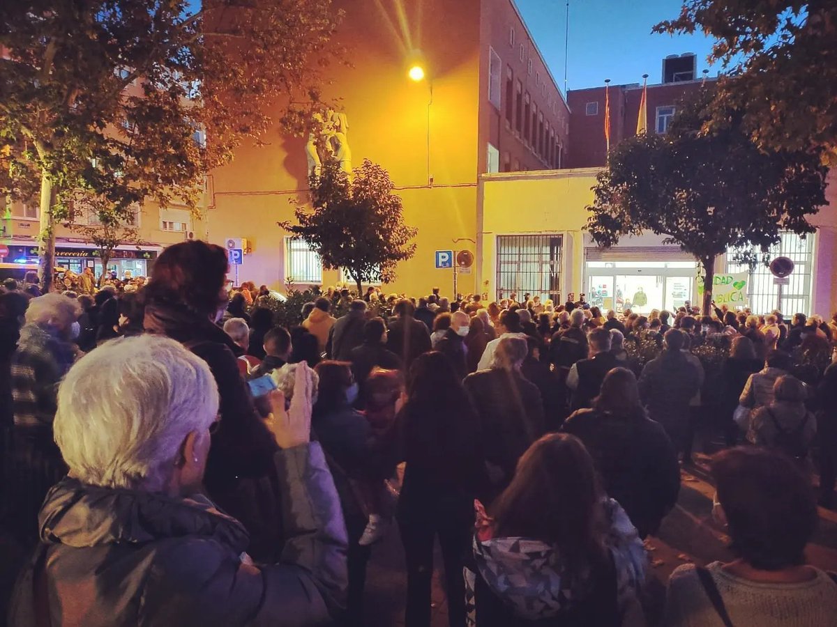 ¿Qué está pasando en el centro de salud Soldevilla? 

Mañana se convoca una nueva concentración por tercer día consecutivo a las 12:00h.

[Hilo]