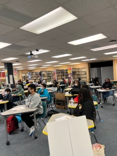 College Go Get it Week Presentations!!
#shotwellmovingmountains @Shotwell_LMC <a href="/ShotwellNews/">Shotwell Shark News</a> <a href="/Counseling_AISD/">Aldine Counseling</a>