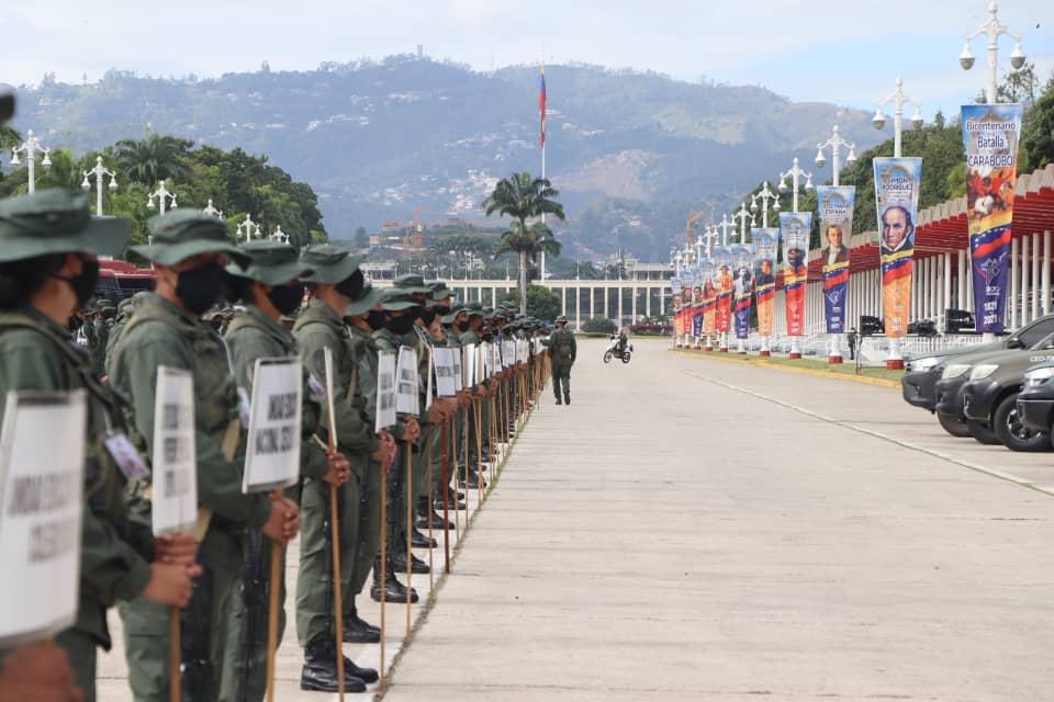 Nuestra #FANB siempre garante y alerta en la Defensa de la Patria garantiza en la Operación República Elecciones Regionales y Municipales 2021, los derechos políticos de los electores y electoras, apoyando en la seguridad, resguardo y protección al máximo ente electoral CNE.