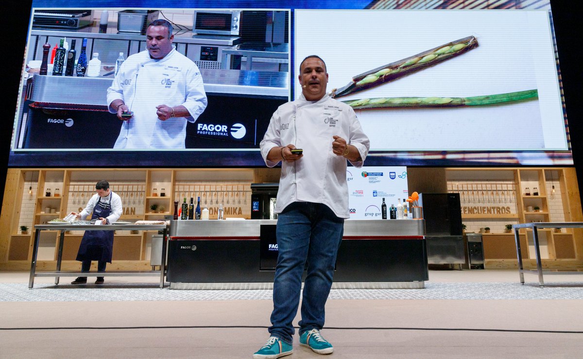 Work w/ the #sea🌊

Day 1 .<a href="/ssgastronomika/">SS Gastronomika</a> 

.<a href="/chefdelmar/">Restaurante Aponiente. Ángel León</a> shared his latest innovations:
 
🌊🫒 Sea olives

🐟🧀 Camembert Cheese as fermentation of male tuna

🌊🍚Sea rice production experiments

#FoodSystems #CircularEconomy #BlueEconomy #Foodie #Gastronomy #SanSebastian