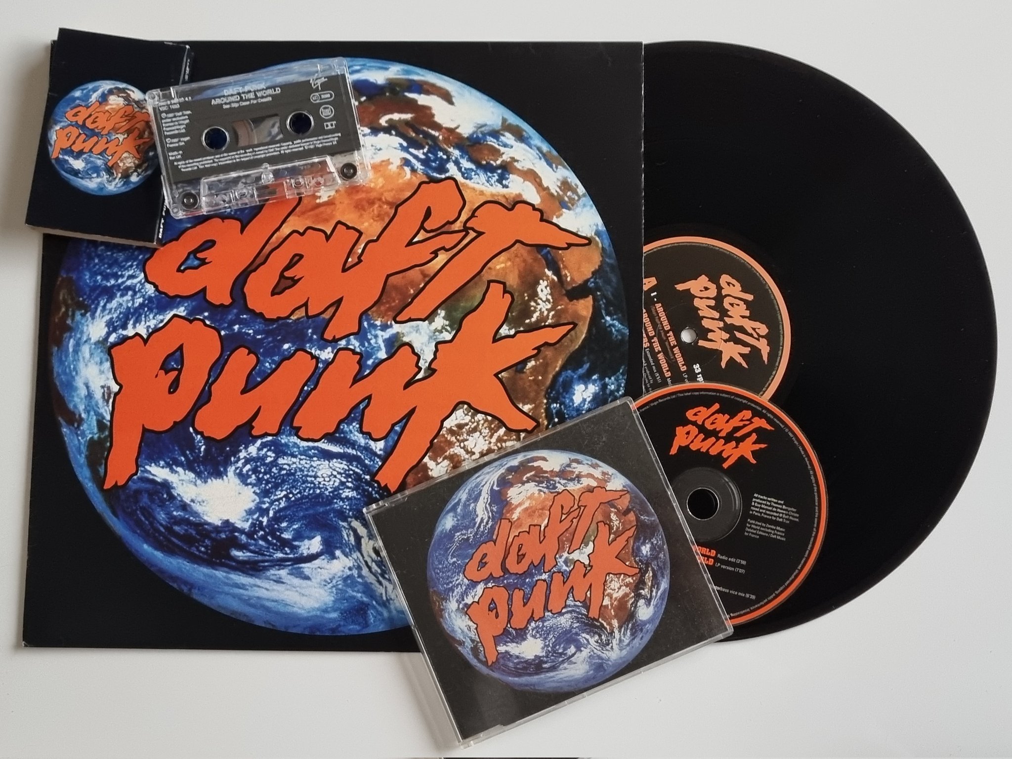 daft punk (around the world) maxi 1997 (b-28) - Buy Maxi Singles of  Electronic, Avangarde and Experimental Music on todocoleccion