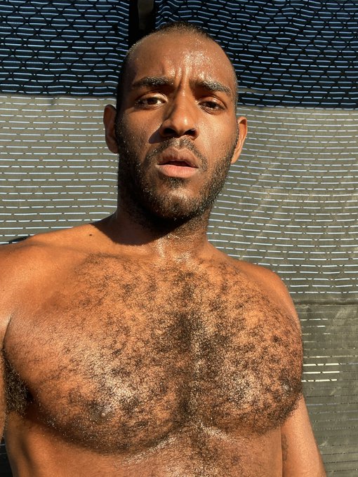 Titties just sweating 🥵 https://t.co/gxRmmuIQqZ<a href="/tag/mvsales"class="tags"><span>#mvsales</span></a>