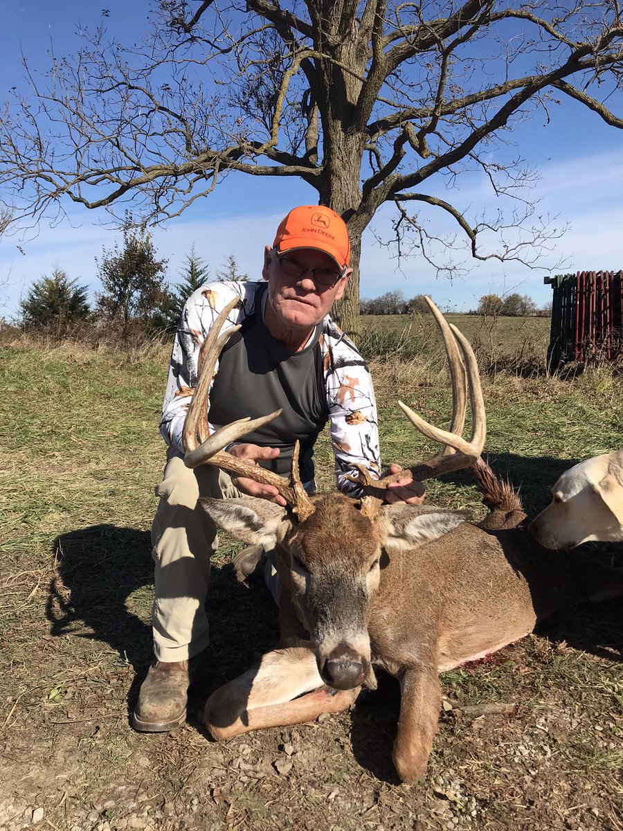 chadwiseman24's tweet photo. Fall 2021 in Central MO has been stellar so far for these cowboys ! @DruryOutdoors @Realtree @thelindseyway @BoogerBottom https://t.co/pbcGRb3y4r