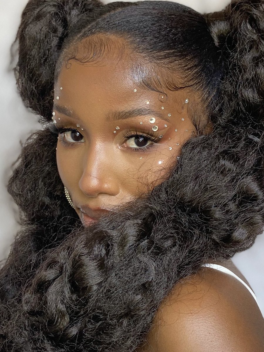 SinoKwaninii's tweet photo. Got2b Glued really snapped with this product 🥺😍 #got2bbrowsandedgesza @Beauty_Bulletin https://t.co/DypXKnAtX1