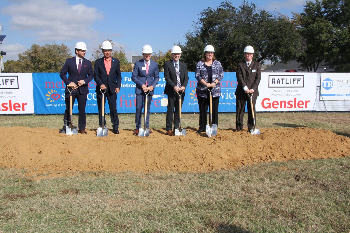 MetrocrestHelps's tweet photo. ❤We are filled with joy as we officially broke ground at our new home! Thank you to those who joined us this morning to celebrate along our side. We invite you to join us on our journey to #BuildingOurFuture together, please visit https://t.co/da8uKlrEtf for ways to get involved https://t.co/UlTR7uZroO