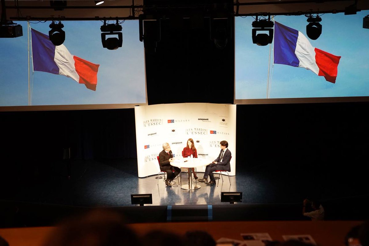JLMelenchon's tweet photo. @lesmardis La France n'est pas une religion, il y en a plus de 5. Ce n'est pas une couleur de peau : elles sont toutes là. Ce n'est même pas une langue : 29 pays l'ont comme langue officielle. La France, c'est un contrat politique autour de notre histoire républicaine.

#MelenchonESSEC https://t.co/9dVZ0U1ls2