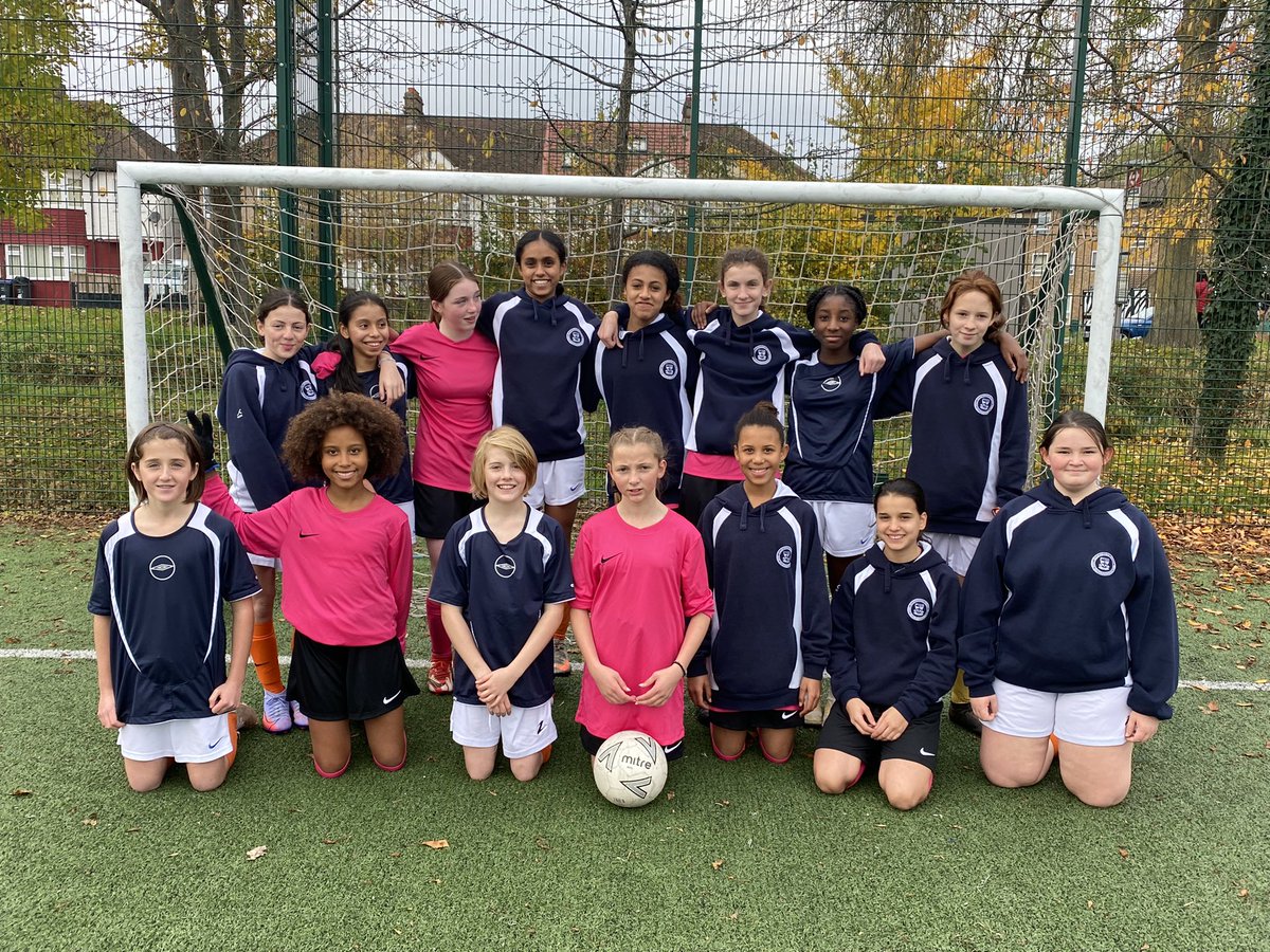 UHSPeDept's tweet photo. Thanks to @AFCW_Foundation @afcw_ladies @AFCWGirls for hosting the competition today! We had a blast, scored lots of goals too ⚽️ #TeamUHS @uhswimbledon https://t.co/N8H3kqxqXc