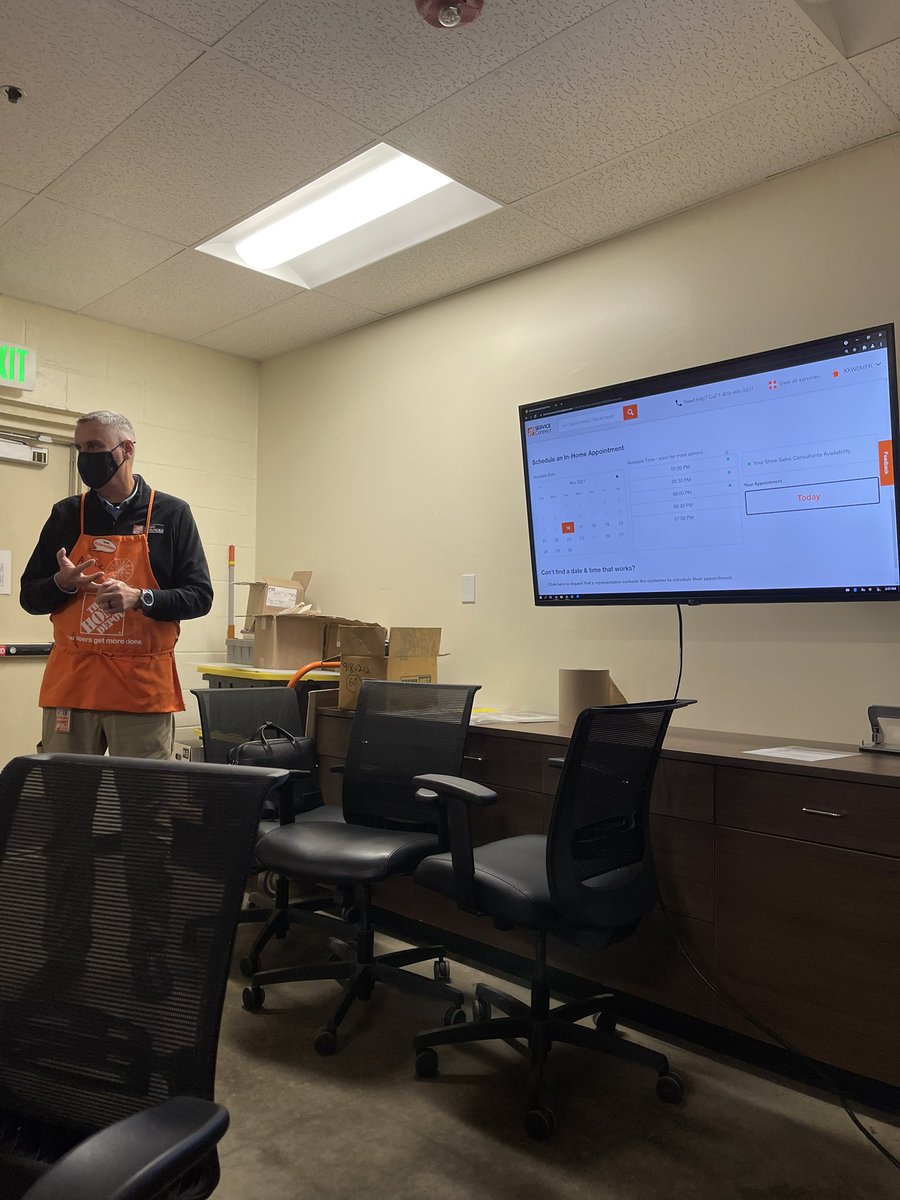 xanderman4148's tweet photo. 🪟✨Thank you Archie from HDE for coming out today to host a window PK and Service Connect training with our team!
#weinstallwindows #TrainingTuesday #HDE 
@mmaz16 @Connie4148 https://t.co/epX7DCikwz