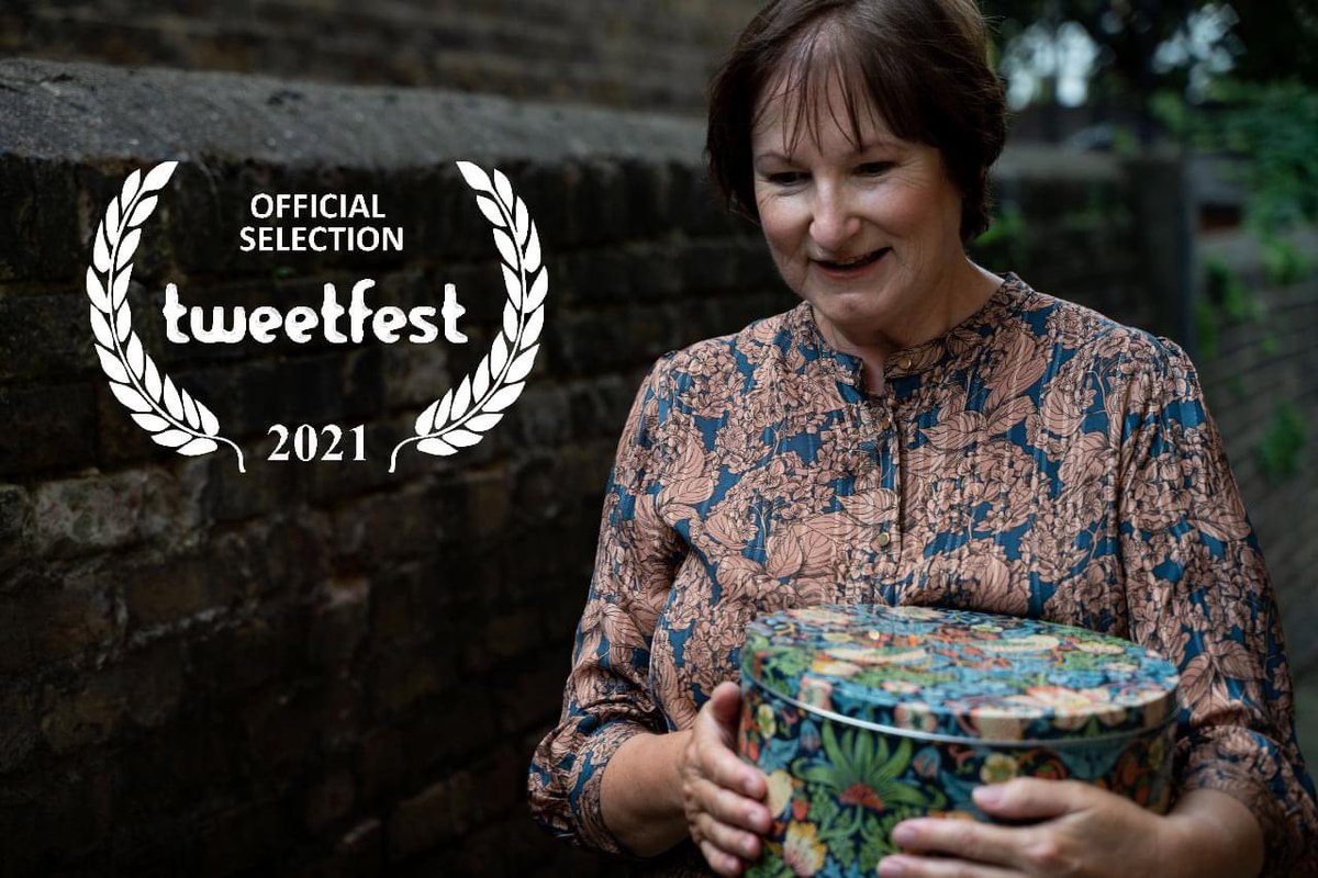 FromStrangeLand's tweet image. We've been selected 4 this year's #TweetFest. Check out our shiny new laurel! Delighted 2 be screening in their F-RATING short film programme, taking place between 28-30 Nov. For more info 👉🏻uktweetfest.com @UKActorsTweetup #filmfestival2021 #filmfestivallife #womeninfilm