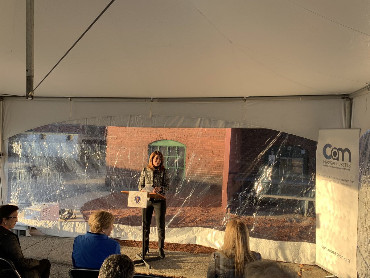 Mass_Tech's tweet photo. @MassLtGov announces a new $2.3M M2I2 advanced manufacturing grant to Specialty Materials, a Lowell manufacturer that is the sole producer of boron fibers that provide critical strength to aerospace, satellite, and recreational products. #MadeinMA #MAmfg https://t.co/Cwfa1OJC3G