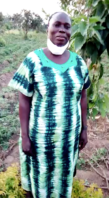 tistprogram's tweet photo. Alaso Rose learned about TIST in 2016 and is now planting trees as part of Aten Tree Planting Group in Soroti District, Arapai Subcounty Uganda.
By growing a variety of crops Rose improves food security for herself and her community...
https://t.co/5w8OltlmKN
#ouransweristrees https://t.co/2pxS5oSrKH