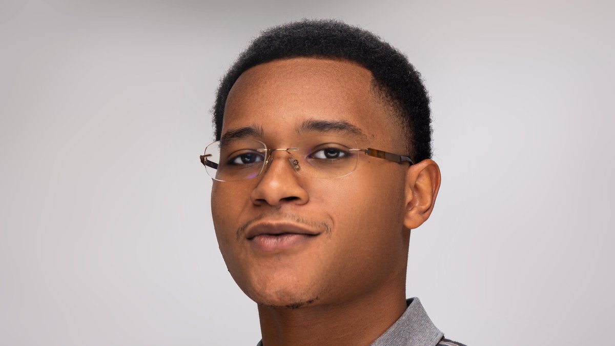 FAMUSJGC82's tweet photo. Thanks to his experience with 4As Multicultural Advertising Intern Program (@MAIP), senior public relations student Curtis Bataille is working with globally-recognized brands. Read more here: https://t.co/jlAxD3xniK Apply here: https://t.co/O2GQrH35CA #MAIPITHAPPEN https://t.co/uAxJt4tjpK
