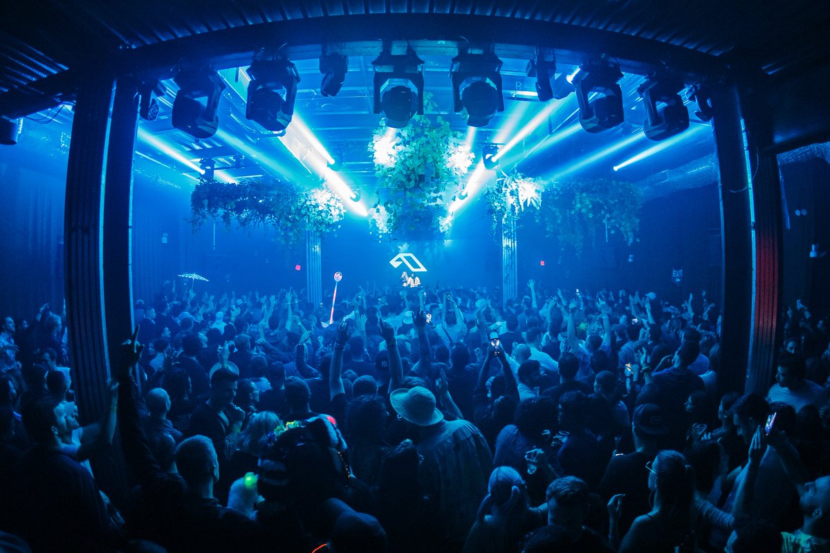 Anjunadeep (@anjunadeep) on Twitter photo This week, the On Rotation tour lands in San Francisco, LA and Austin! 🇺🇸
We’ll be joined on the road by <a href="/imdurante/">durante</a>, <a href="/dosem/">DOSEM</a>, <a href="/josephray_music/">Joseph Ray</a>, <a href="/Warungmusic/">WARUNG</a>, <a href="/_laurenmiamusic/">Lauren Mia</a> and <a href="/djmartinroth/">An Analog Guy</a>.
Get tickets here ➜ linktr.ee/anjunadeeponro… This week, the On Rotation tour lands in San Francisco, LA and Austin! 🇺🇸
We’ll be joined on the road by <a href="/imdurante/">durante</a>, <a href="/dosem/">DOSEM</a>, <a href="/josephray_music/">Joseph Ray</a>, <a href="/Warungmusic/">WARUNG</a>, <a href="/_laurenmiamusic/">Lauren Mia</a> and <a href="/djmartinroth/">An Analog Guy</a>.
Get tickets here ➜ linktr.ee/anjunadeeponro…