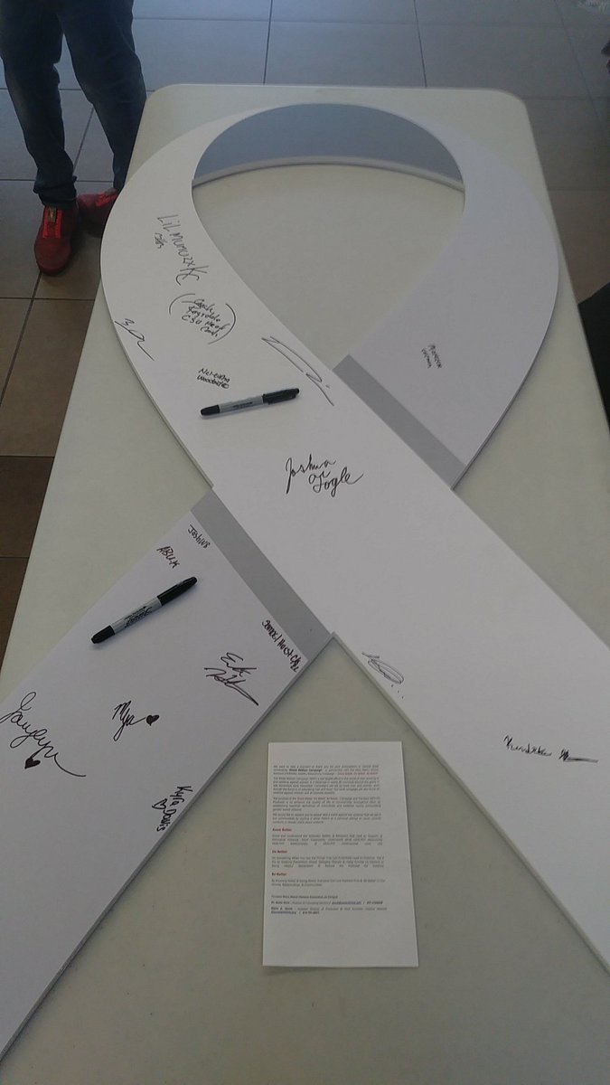 fogle0201's tweet photo. Come and support the White Ribbon Campaign in the Student Centet and learn about what it means to "Know Better, Do Better, Be Better." https://t.co/LuVqIABExT