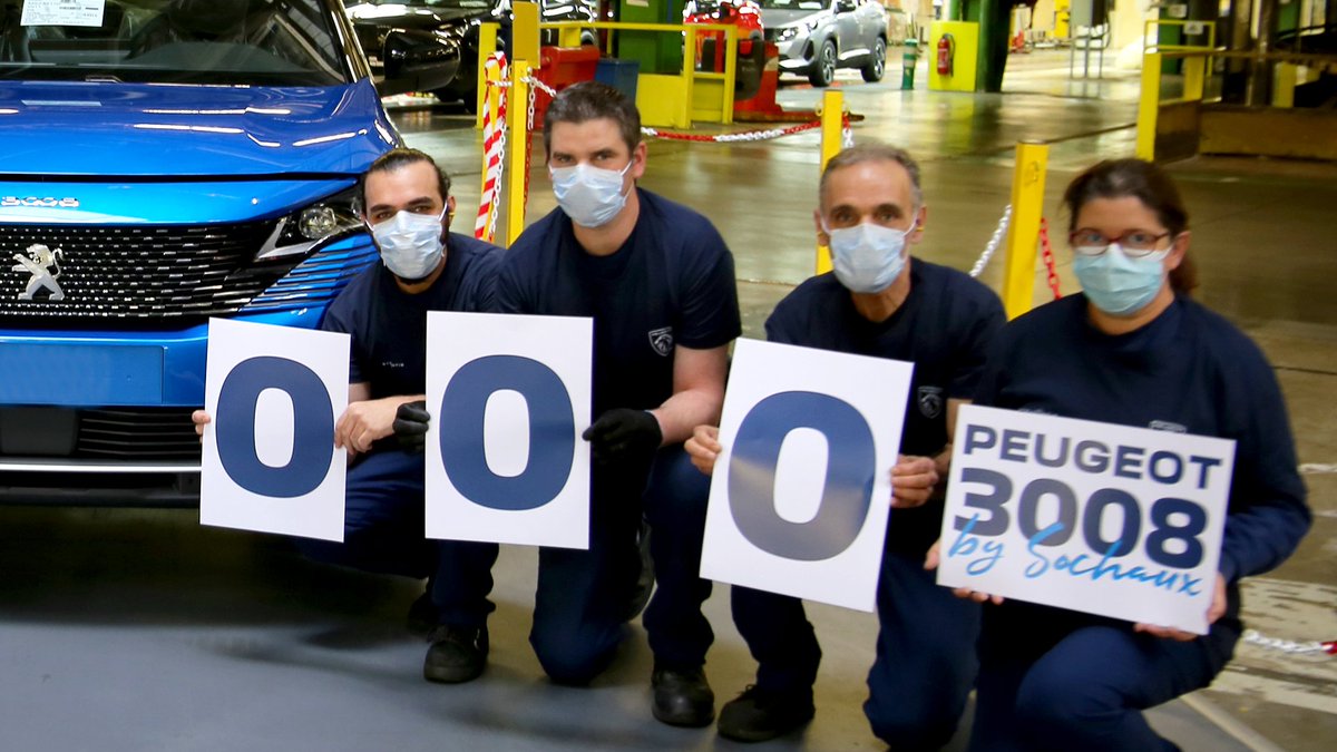 PeugeotFR's tweet photo. Succès phénoménal ! 5 ans après son lancement, notre SUV #Peugeot3008 célèbre déjà son millionième exemplaire. L’usine @Stellantis de Sochaux a de quoi être fière ! https://t.co/I5tMwraM4h