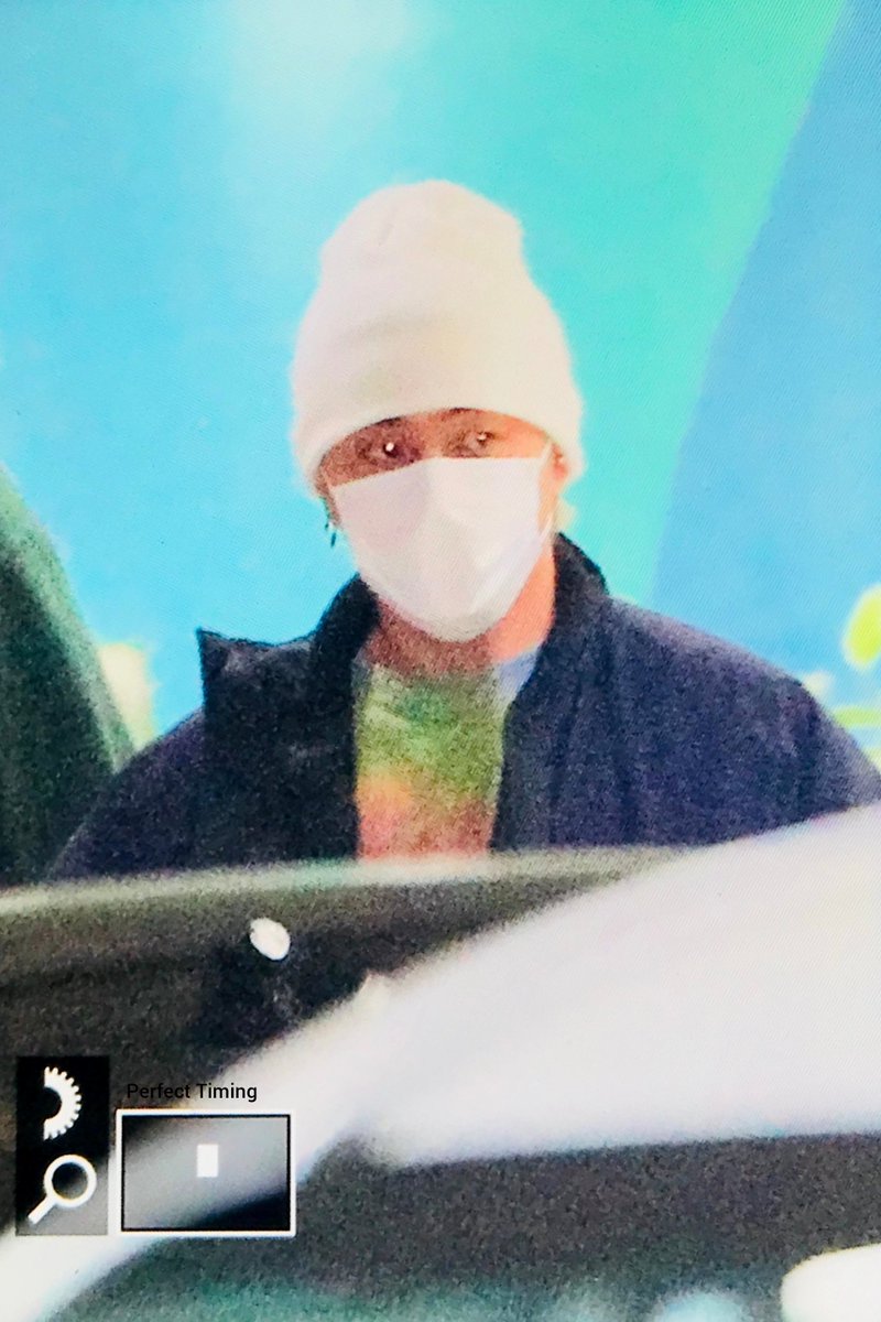 perfect0103_'s tweet photo. 211117 스테이션 제트 퇴근

#iKON #Donghyuk  #아이콘​ #동혁​ #김동혁 #ドンヒョク https://t.co/mmZ71QldoL