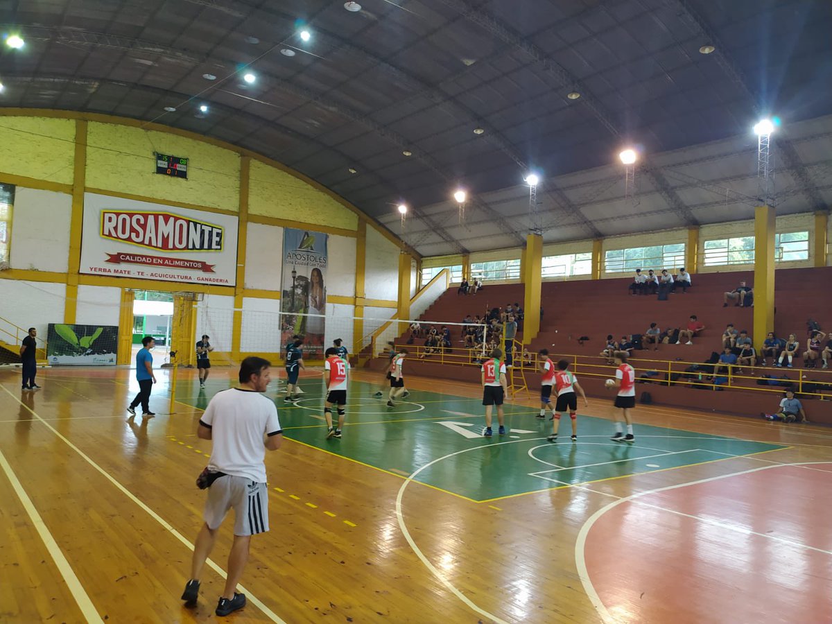 noelialeyria's tweet photo. Juegos Inter colegiales en la localidad de @MuniApostoles . En el día del deportista nada mejor!!! Que practicarlo!! @herrerayflia @eugeniasafran @jalbertogalarza @miguel_sedoff @Hectorjcorti @DirEducFIsica @roxana_mijangos https://t.co/0afFQvpwIF