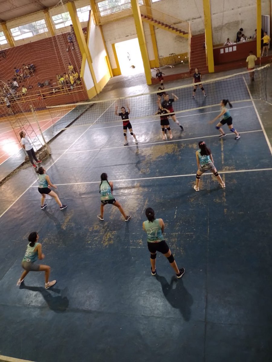noelialeyria's tweet photo. Juegos Inter colegiales en la localidad de @MuniApostoles . En el día del deportista nada mejor!!! Que practicarlo!! @herrerayflia @eugeniasafran @jalbertogalarza @miguel_sedoff @Hectorjcorti @DirEducFIsica @roxana_mijangos https://t.co/0afFQvpwIF