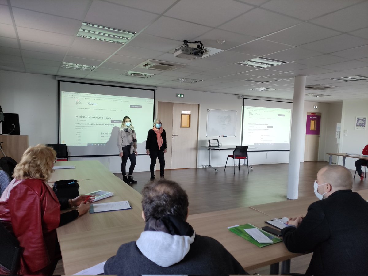 StawiarskiAure1's tweet photo. Deux fois par mois l'agence de @poleemploi #Perpignan invite des demandeurs d'emploi et un employeur solidaire.
➡️Présentation de l'#IAE
➡️De la structure et des postes
➡️Orientation vers la plateforme de l'#inclusion 
🙏 A la SIAE #Dreceres pour sa participation 
@Steph66600 https://t.co/upB5JICbFG