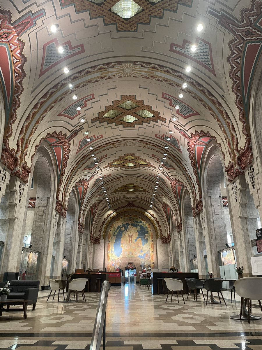 moore_dorian's tweet photo. The Lobbies and concourses of Detroit’s classic skyscrapers are wondrous.  
Interior lobbies as through-block passages or as passages connecting one building to another are a lost art.
#guardianbuilding #fisherbuilding
#buhlbuilding #penobscottbuilding https://t.co/NPSoEebSa2