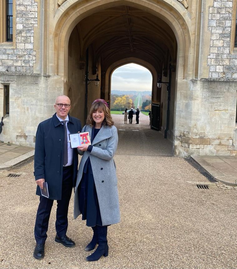 NelsonColneColl's tweet photo. Our Principal and Chief Executive @NCCollPrincipal received her honorary CBE Award for her services to education at Windsor Castle today. 

Congratulations Amanda! https://t.co/e9osOgW6Qo