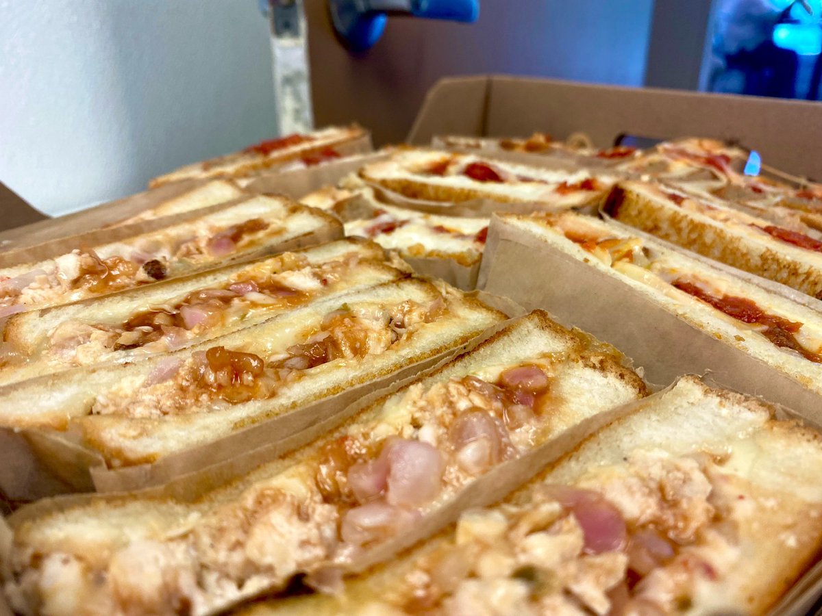 Grilled Cheese & Co. tweet media