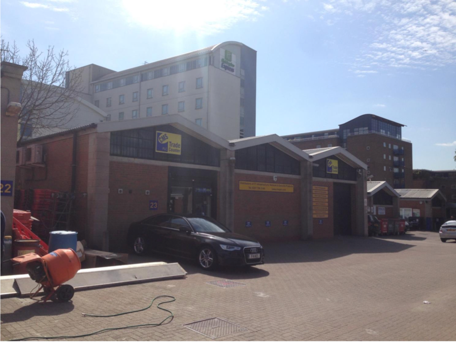 TO LET – SHORT TERM ONLY

>E1 - Highway Business Park
>B1/B8 Opportunity
>3,240 sq ft 

Contact NicholasJ@grantmillswood.com / 07792 186610 for more information.