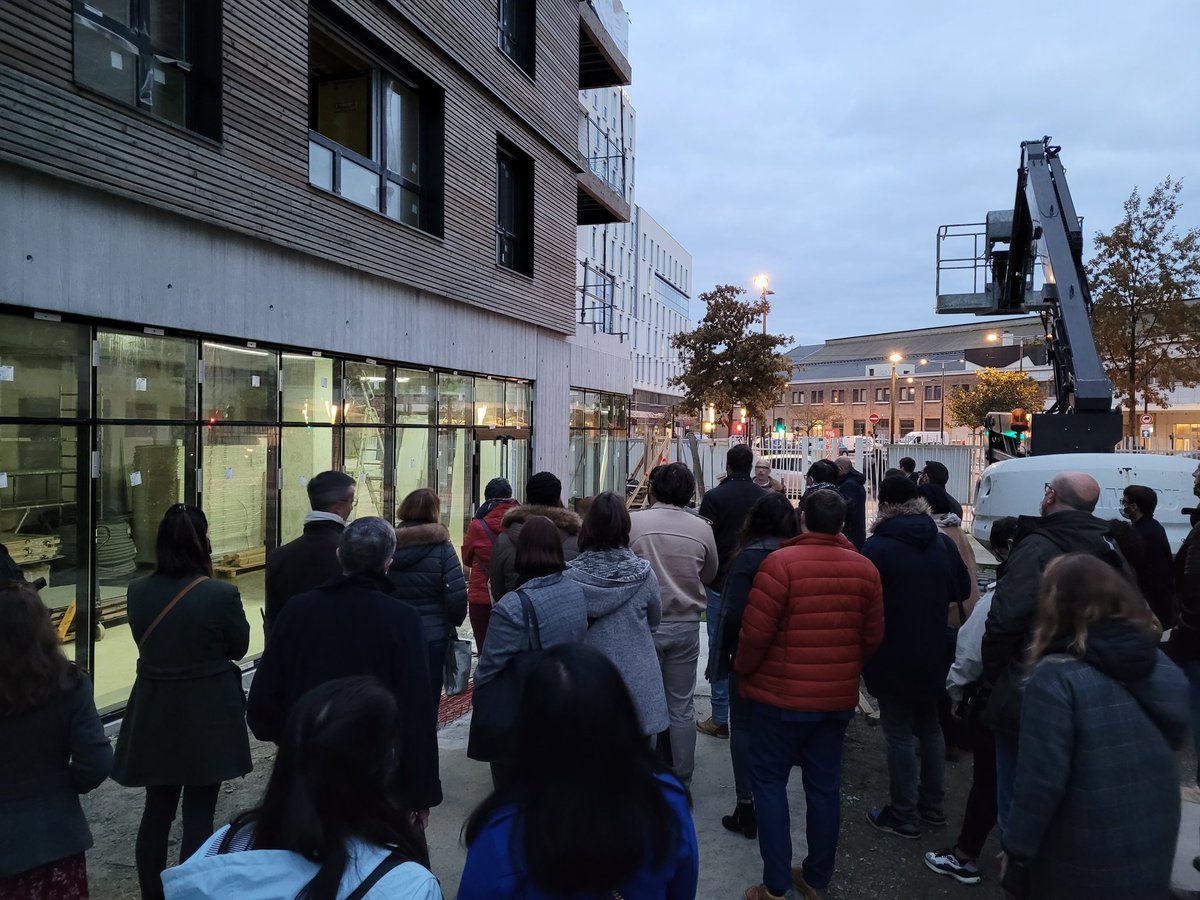 Face à la gare du #Havre : un futur espace de restauration, au bout de l'allée Aimé Césaire.
Présentation de l'#AppelaProjets dans quelques instants au <a href="/139LEHAVRE/">139 Le Havre</a>.