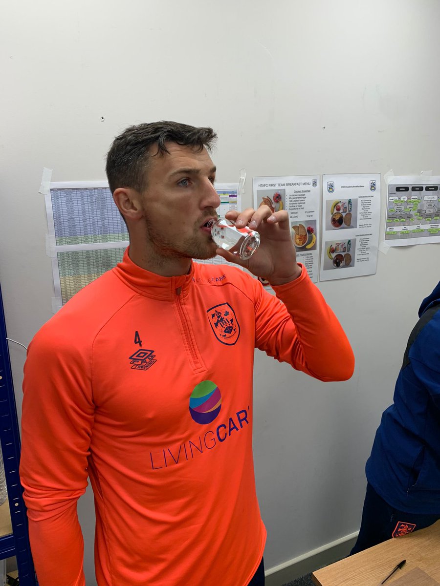 S_Emmonds's tweet photo. First day of data collection complete for @BenSamuels14 PhD ✅ 

A great collective team effort from staff and players @htafc and staff and students @Carnegie_Sport to make this project happen 👏

🥗🥘🥦🍎🍲🍽 ⚽️ 

#fuelingforfootball #evidenceinformedpractice https://t.co/KBrb4h3ujq