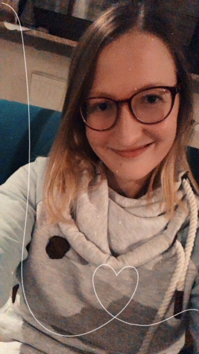 LaMlleMaddy's tweet photo. Hey werte Wombats 🥳 es gibt was zu feiern! Ich hab meine 2. Examensprüfung in einer meiner Fachrichtungen bestanden 🥳🥳🥳🥰❤️ #referendarin https://t.co/KjXJZs2pXV