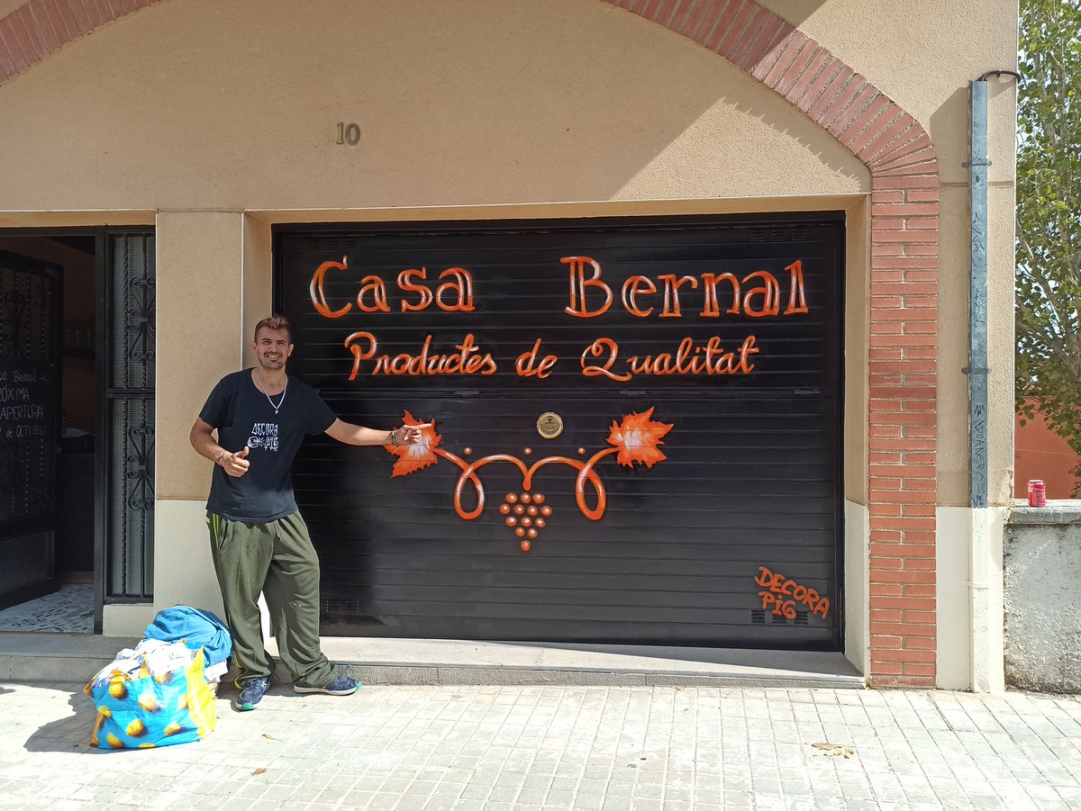 Decorapig tweet media