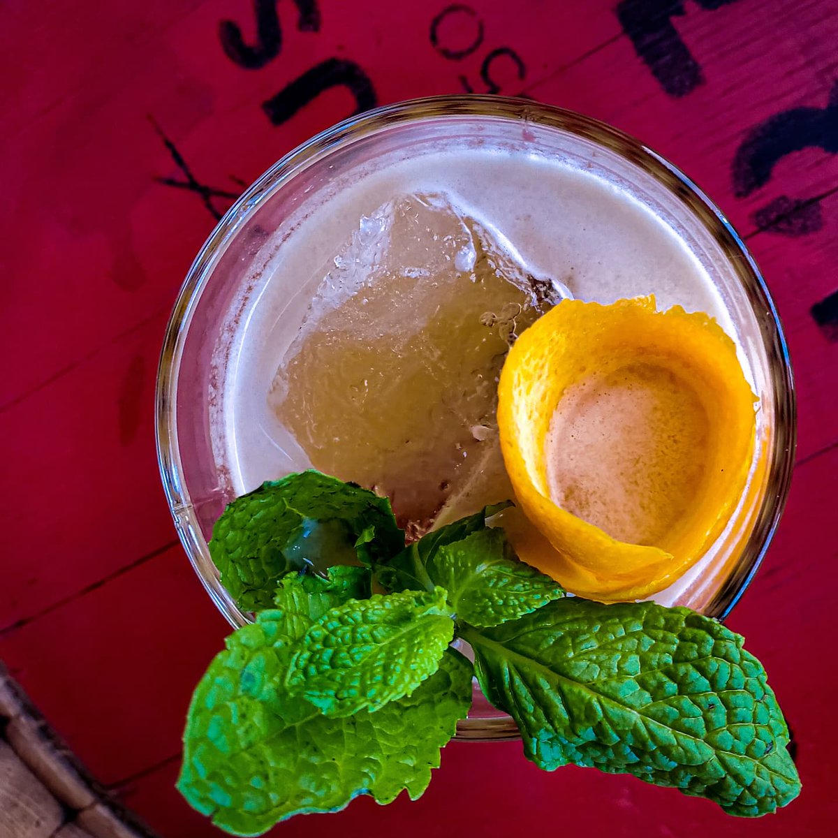 The Maple Whiskey Sour 🍁 
  
Made with our Maple Bourbon, freshly squeezed lemons, cinnamon infused syrup, &amp; our house aromatic bitters. 

#SmallBatch #Brooklyn #CraftDistillery #NYDistilled  #Maple #MapleBourbon #Whiskey #WhiskeySour #FallCocktail #CraftCocktails #Bourbon