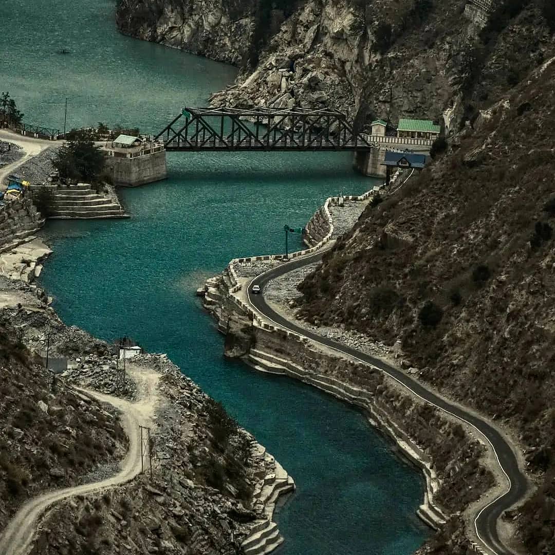 🐘 JSW Karchham Dam
Kinnaur
Himachal

Credit -  @himalayan__odyssey

#waytoindia
#himachal  #himachalpictures  #photographs  #traveller #incredibleindia #peace #chamba #himachali #landscapephotography #snowfall
#kulluvalley #barotvalley #nature