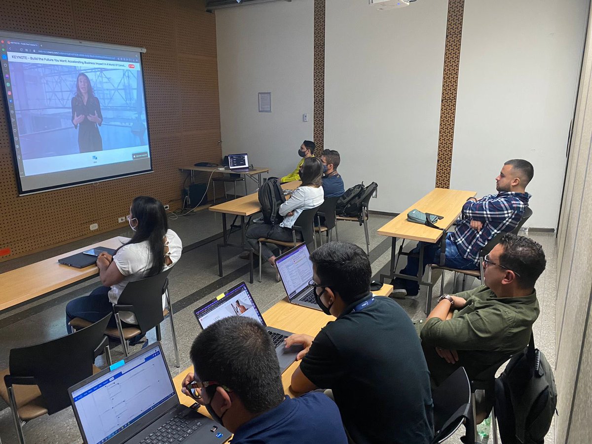 romel2k81's tweet image. From Medellin Colombia watching the @OutSystems #nxStep #osdevcon