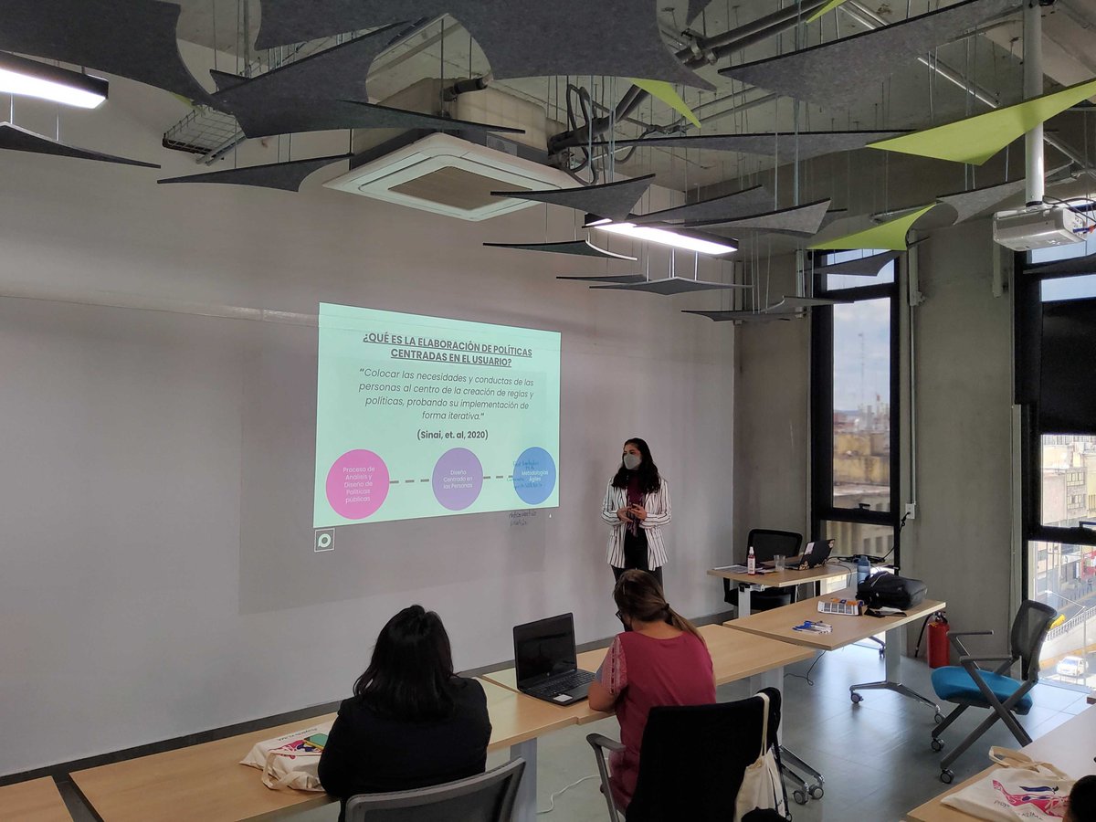 PitPolicy's tweet photo. Recientemente participamos en el #SmartCitiesSummit 2021 de @FNFMexico impartiendo un taller sobre la importancia de promover la intersección entre la política centrada en las personas y la tecnología de interés público
Aprende más en: https://t.co/sC44Wy9nvc 💡 https://t.co/kHVUVUgEUr