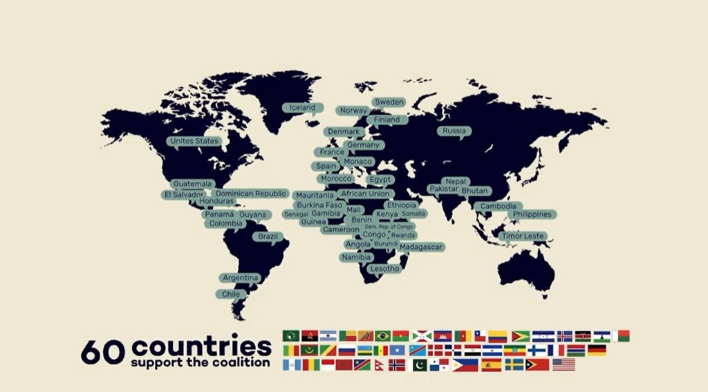 SpainUN's tweet photo. 🇪🇸 está entre los ➕6⃣0⃣ países que forman la Coalición 🌍 @SchoolMeals_ que hoy ha celebrado su lanzamiento.
Los programas de #ComidaEscolar mejoran la alimentación, salud & educación de 👧👦 y contribuyen a la recuperación de la pandemia y al logro de los #ODS.
#GoodFood4All https://t.co/51IMRB6a6L