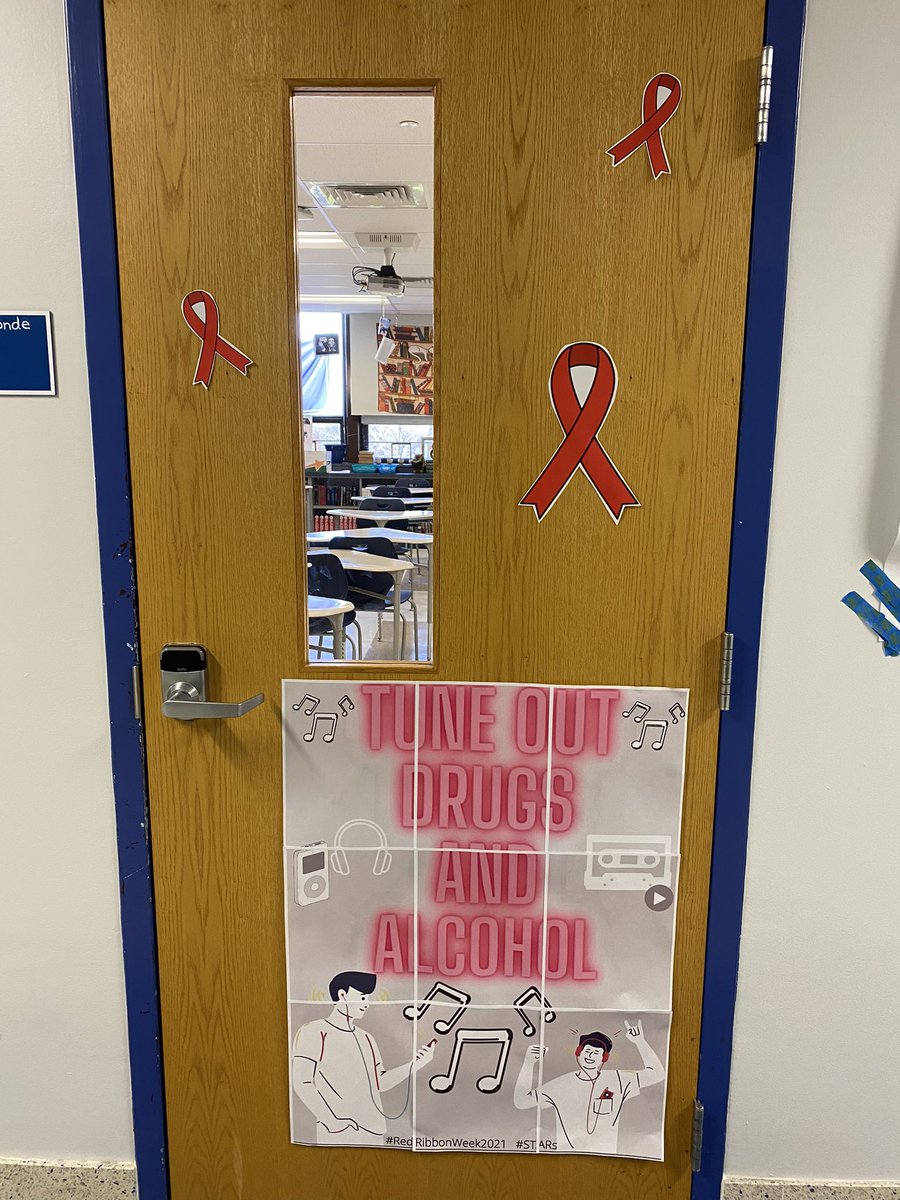 _FalconSTARs's tweet photo. More Red Ribbon Week doors!! #YourSalisbury #SayNOtoDrugs https://t.co/97lTWienwG