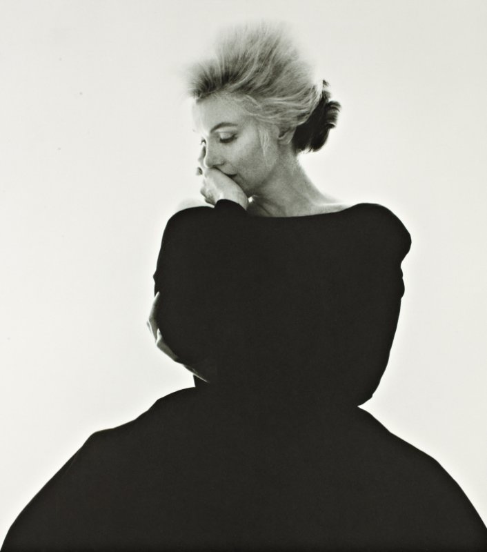 MaraRiv2's tweet image. Bert Stern
Marilyn Monroe (from the Last Sitting), 1962