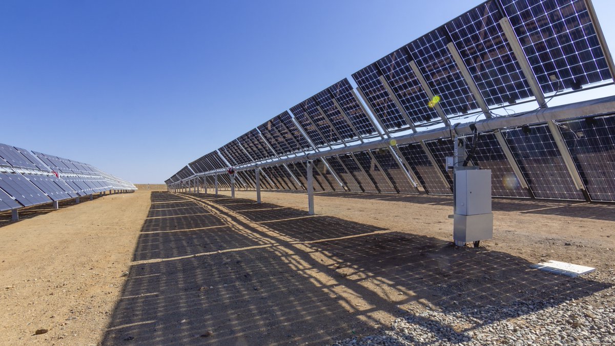 SEIA's tweet image. BREAKING: In a win for the #solar industry, a trade court has re-instated the exclusion of bifacial solar modules from Sec. 201 tariffs. The decision also reduces the tariff rate from 18% back to 15%.

Statement from @HopperAbby: bit.ly/3CyHCEV