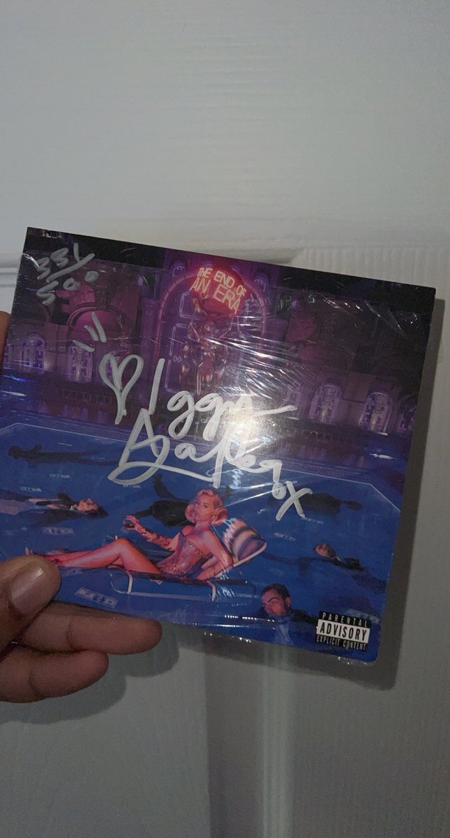 _tayonce_'s tweet photo. Hehe #TEOAE #IggyAzalea https://t.co/NGiDskJTx2