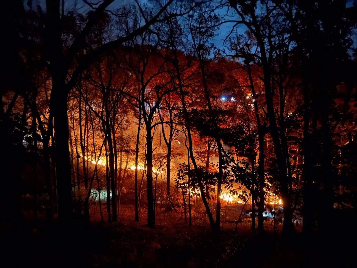 Brush Fire In Osage Beach Looked More Dangerous Than Actually Was
https://t.co/9Ma6duSG5y

What was initially reported as an out of control brush fire in Osage Beach sends firefighters into action Saturday evening.

Deputy Chief Michael Oakes says the call was receive... https://t.co/VXC627pIAZ
